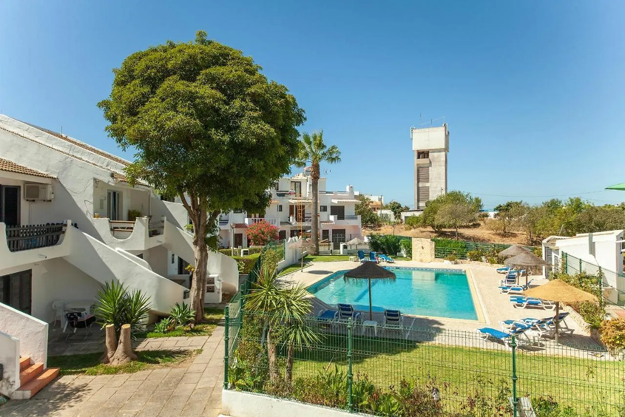B12 - Pool And Sun Apartment Lagos